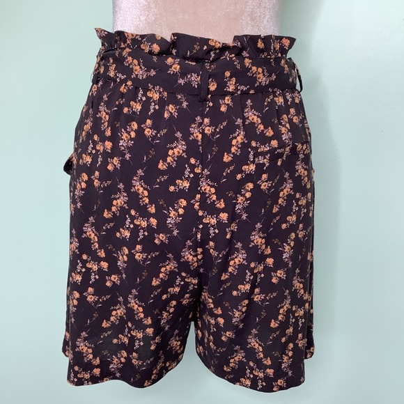 Jachs Girlfriend Floral Paper Bag High Waist Pull On Culotte Shorts NWT - Picture 7 of 16
